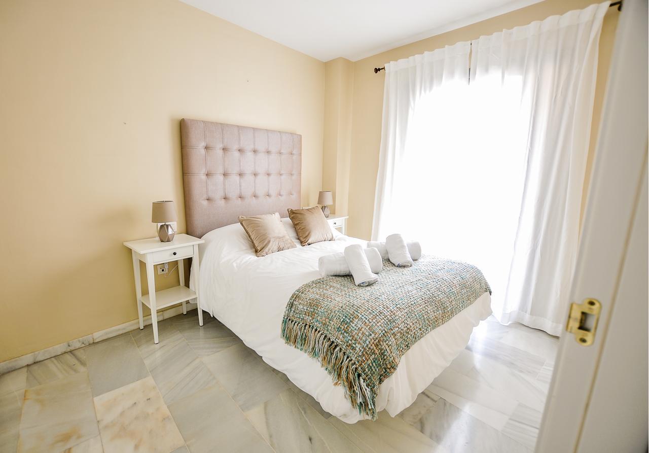 Acogedor Apartamento Junto A Calle Larios By Renthas Appartement Málaga Buitenkant foto