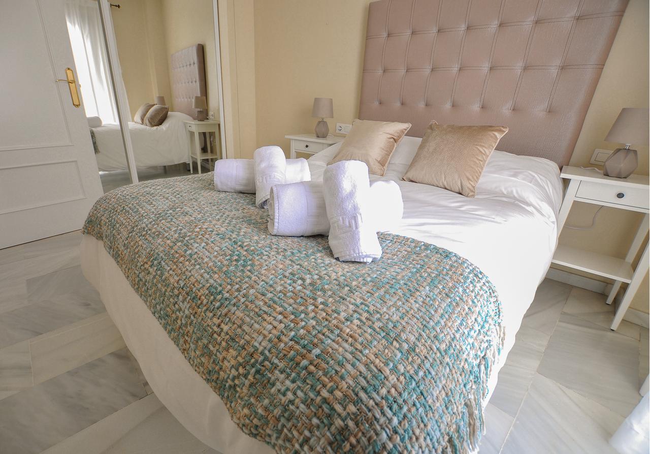 Acogedor Apartamento Junto A Calle Larios By Renthas Appartement Málaga Buitenkant foto
