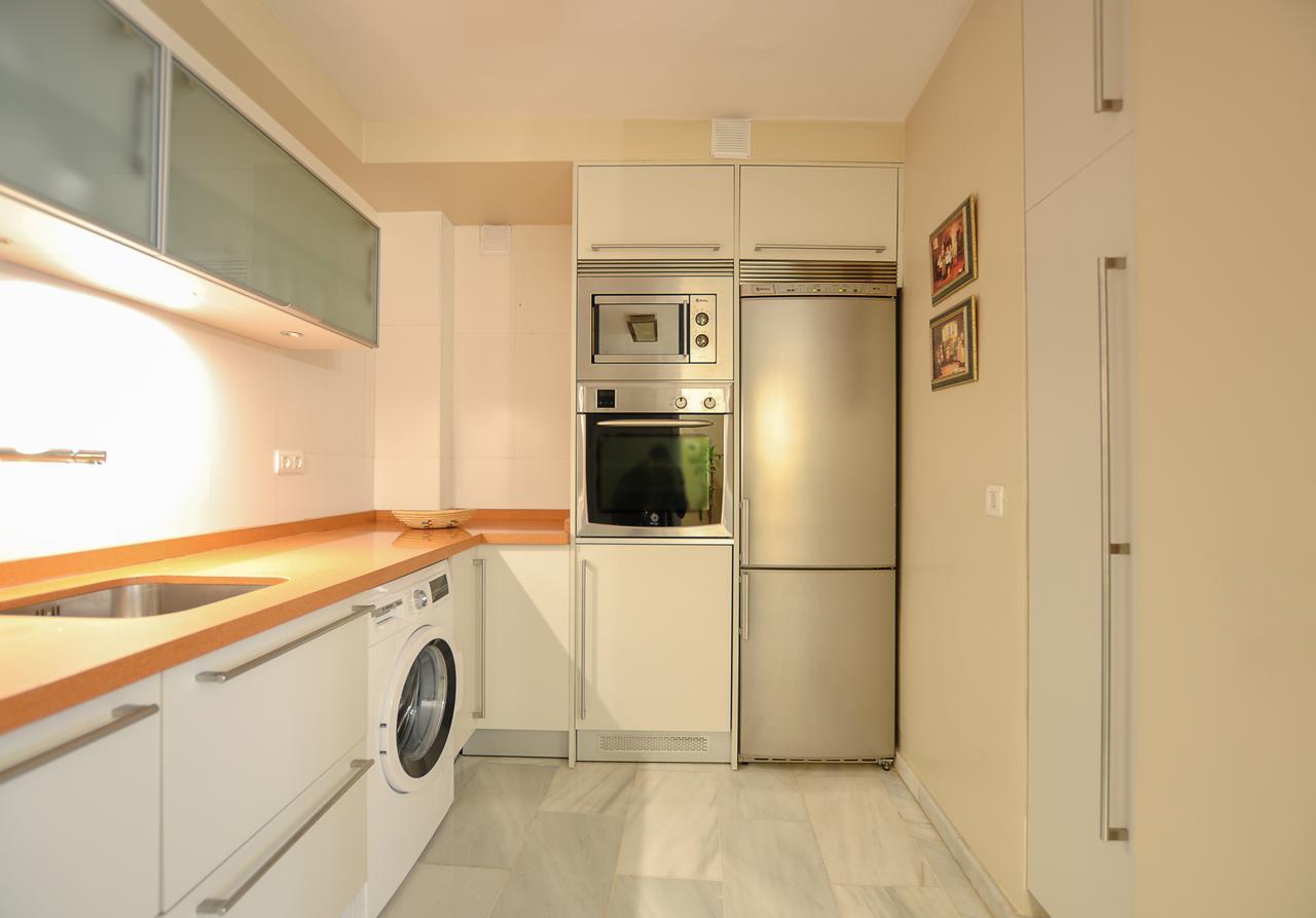 Acogedor Apartamento Junto A Calle Larios By Renthas Appartement Málaga Buitenkant foto