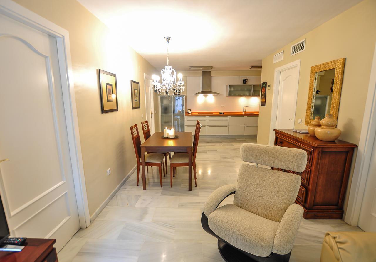 Acogedor Apartamento Junto A Calle Larios By Renthas Appartement Málaga Buitenkant foto