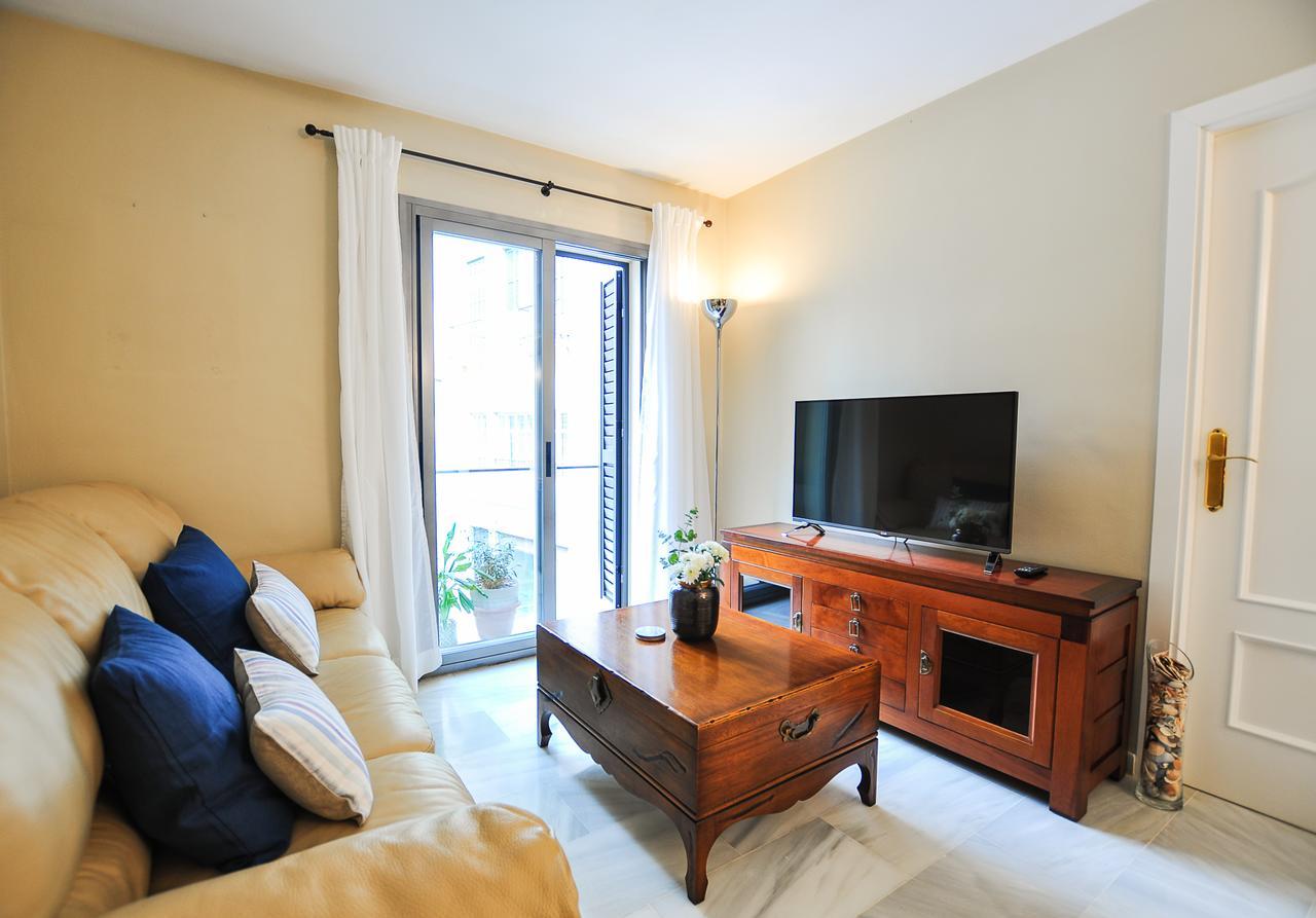 Acogedor Apartamento Junto A Calle Larios By Renthas Appartement Málaga Buitenkant foto